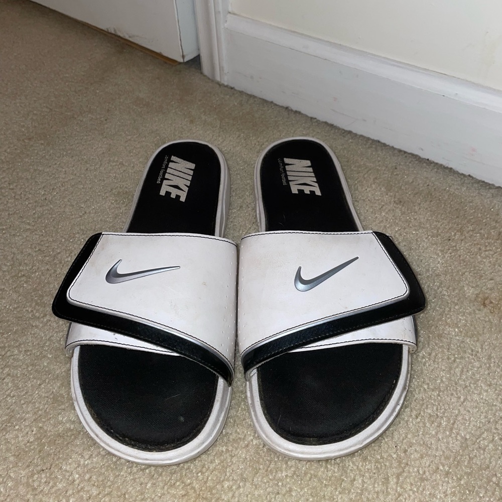 Nike slides